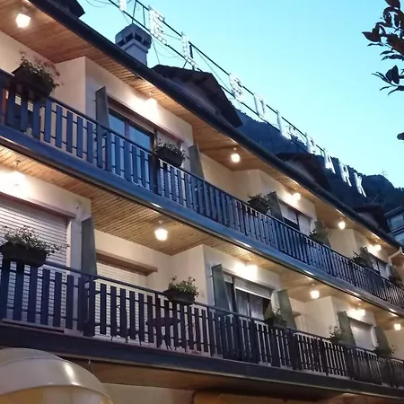 索尔公园酒店 酒店